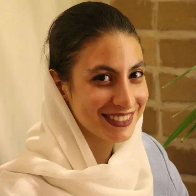 آتبینا تقوی